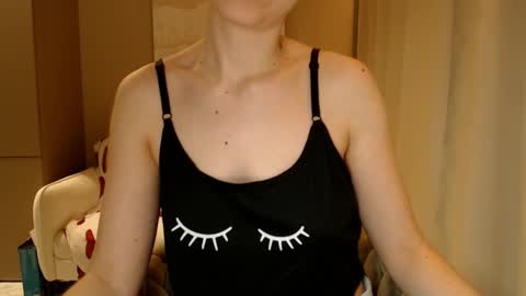  Kira  online show from February 25, 6:25 am