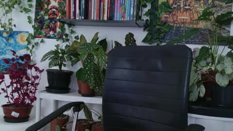 Tali Majid online show from March 27, 6:09 pm