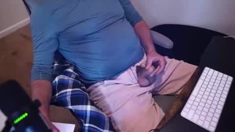 tallguy4unow online show from March 19, 6:35 pm