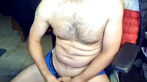 Snapshot of talltannhandsome chatting on October 2, 12:26 pm talltannhandsome online show from October 2, 12:26 pm