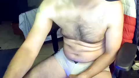 Snapshot of talltannhandsome chatting on October 10, 11:38 am talltannhandsome online show from October 10, 11:38 am