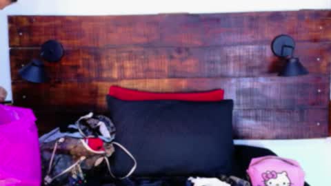    online show from March 11, 10:07 am