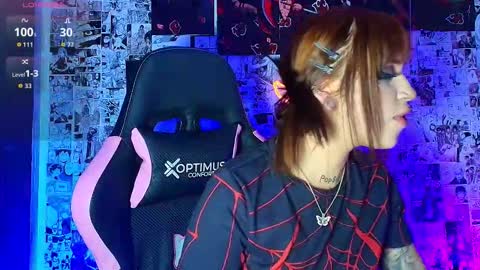 Cami 3 online show from December 4, 6:24 am