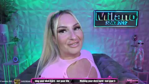 Snapshot of tamaramilano chatting on September 28, 8:12 am TamaraMilano online show from September 28, 8:12 am