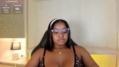 Tami online show from November 6, 9:29 pm