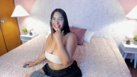 Tammara  online show from May 4, 1:39 pm
