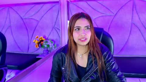 Snapshot of tammy_blackk chatting on October 16, 5:18 am Tammy Blackk online show from October 16, 5:18 am