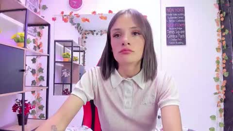 tammy_thompson_ online show from November 6, 4:10 pm