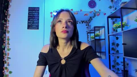 tammy_thompson_ online show from October 31, 2:28 pm