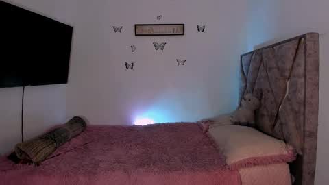 Tania online show from September 17, 1:58 pm