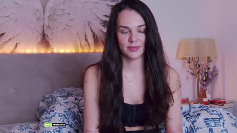 Tania Amore online show from April 3, 7:32 pm