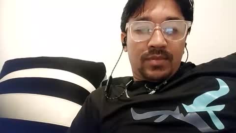 tanvick online show from October 19, 4:44 pm