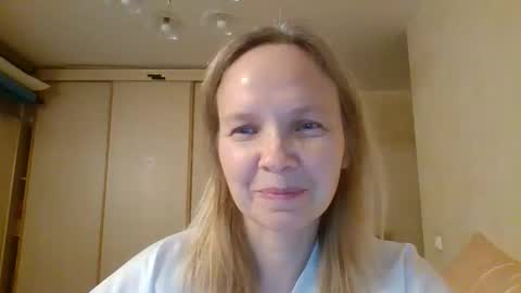 tanystar online show from December 1, 1:20 pm