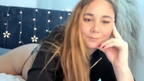 tara__ online show from January 12, 2:29 am