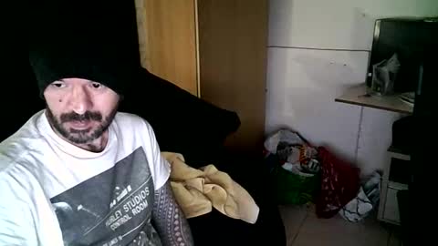 tarado_skype_cam online show from December 20, 6:31 am