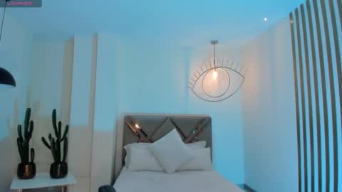 Tara Lawrence online show from February 23, 5:29 pm