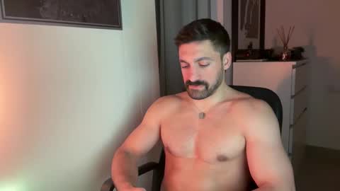 tarquit8 online show from February 9, 9:39 pm