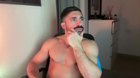 tarquit8 online show from February 3, 9:19 pm