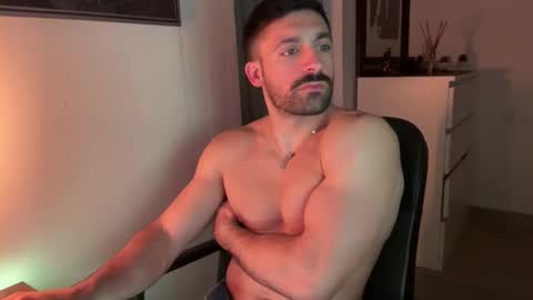 tarquit8 online show from March 3, 9:44 pm