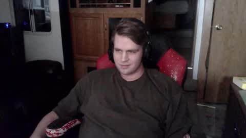 tarus333 online show from February 26, 9:01 am