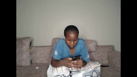 Snapshot of tasha_kimmy chatting on September 17, 3:32 am Ireen online show from September 17, 3:32 am