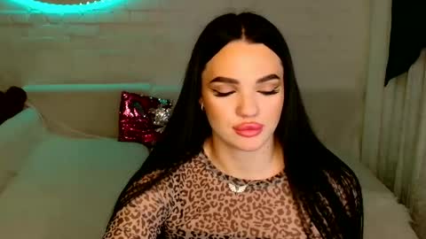 tasty_babyy online show from December 18, 7:08 pm