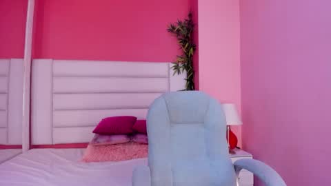 tatiana_arboleda online show from March 24, 2:06 am