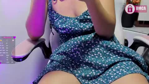 Snapshot of tatiana_vegha chatting on February 28, 3:37 pm i am tatiana online show from February 28, 3:37 pm