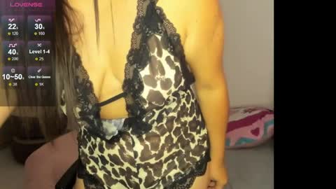 Tatiss online show from April 9, 3:07 pm