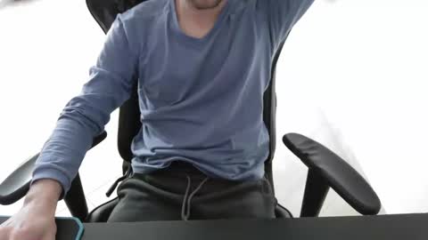 Snapshot of tatmers chatting on December 15, 12:38 pm Lucas online show from December 15, 12:38 pm