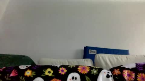 MrMrs online show from February 14, 6:40 pm