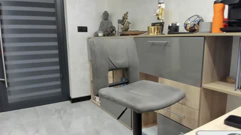 Nicole online show from April 2, 5:09 pm