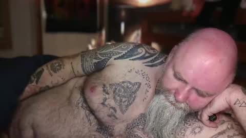 Tattooeddilf 01 online show from February 12, 12:47 am