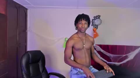 tau_montes online show from October 24, 10:32 pm