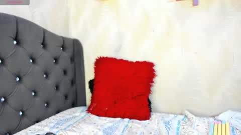 Taylor online show from March 11, 3:09 am