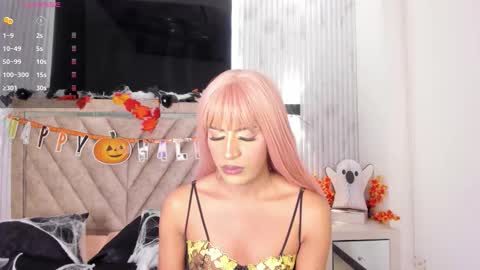 Snapshot of taylor_harveey chatting on October 13, 8:22 pm Taylor Harveey online show from October 13, 8:22 pm