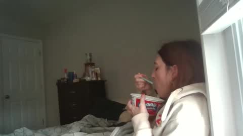 taylorslay online show from February 6, 8:44 pm