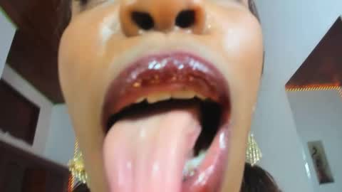 taylorslims online show from November 8, 5:16 pm