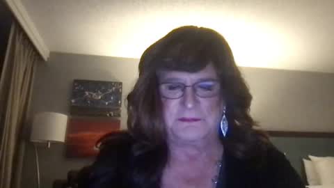 taylorsub22 online show from April 24, 2:02 am