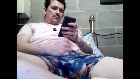 tbaxter95187 online show from March 3, 9:55 pm