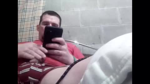 tbaxter95187 online show from April 15, 5:49 pm