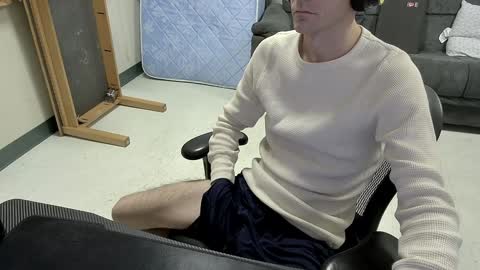 Snapshot of tbone_93 chatting on December 23, 2:28 pm Tbone online show from December 23, 2:28 pm