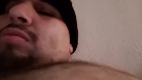 Snapshot of tboy833 chatting on January 27, 5:25 am Luis online show from January 27, 5:25 am