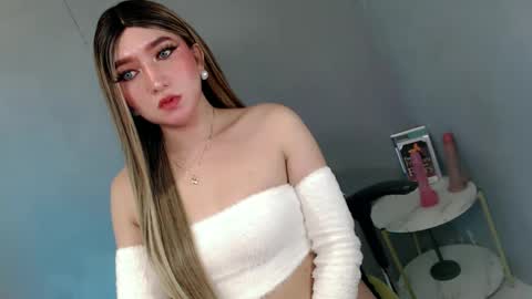 ellaine online show from March 9, 9:36 pm