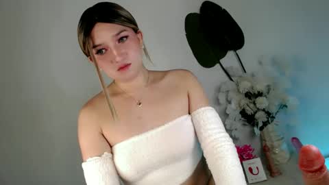 ellaine online show from September 11, 12:12 am