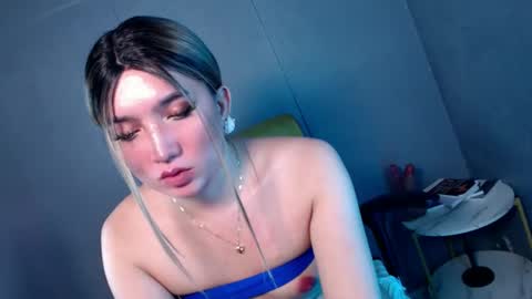 ellaine online show from March 5, 3:40 am