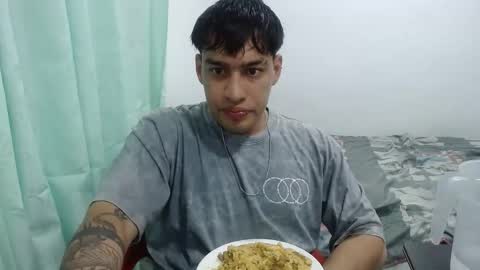 team23hot0 online show from January 1, 4:18 am