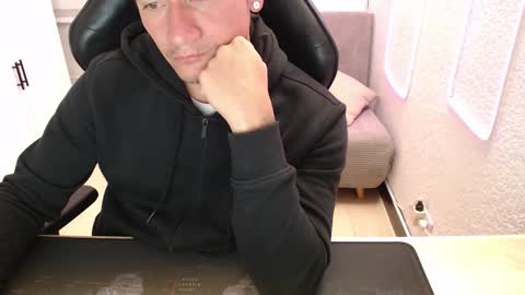 DYNAMITE DUO69 online show from March 9, 12:32 pm