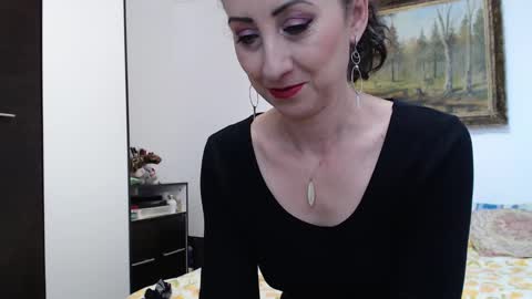 Snapshot of teasexpert4444 chatting on January 9, 9:37 am ALICIA--- online show from January 9, 9:37 am