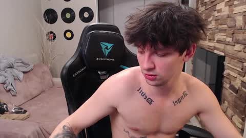 Teddy online show from April 1, 6:16 pm